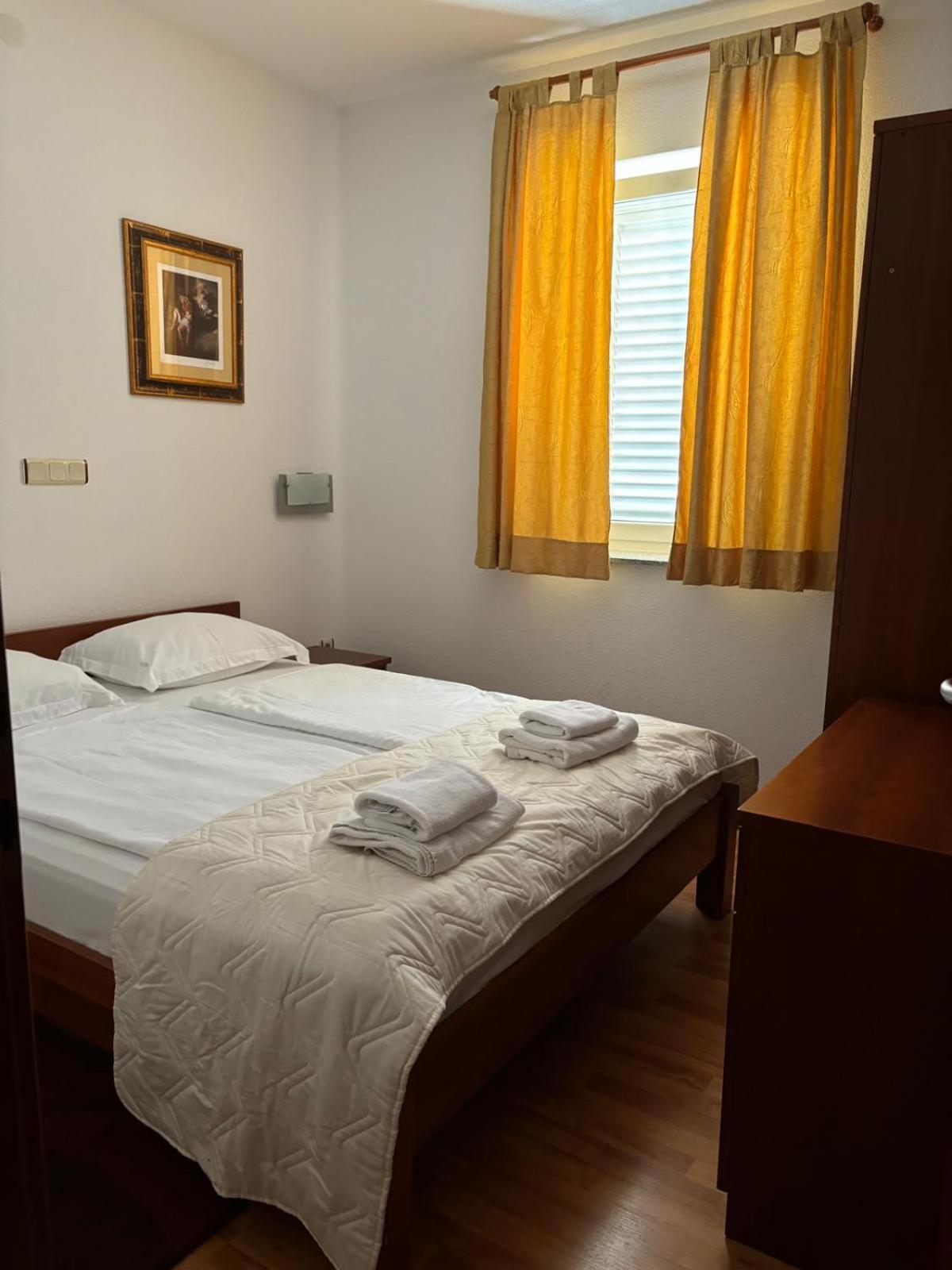 Apartments Sulekic Sveti Filip i Jakov Eksteriør billede